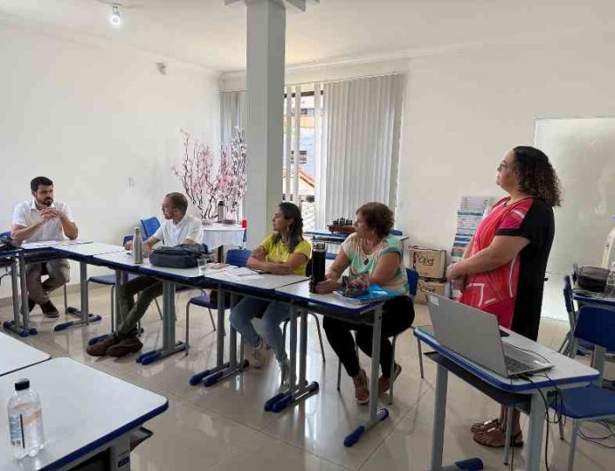 Comissão define nova rotina nas CMEIs de Mariana