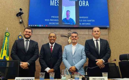 Câmara de Itabirito empossa nova Mesa Diretora para 2026