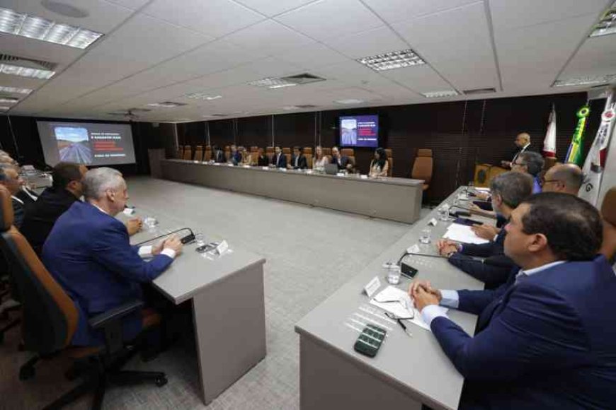 Minas assina concessão da Via Liberdade com investimento de R$ 5 bilhões