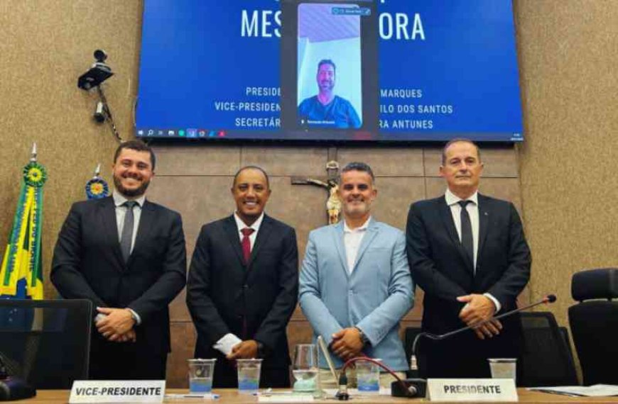 Câmara de Itabirito empossa nova Mesa Diretora para 2026